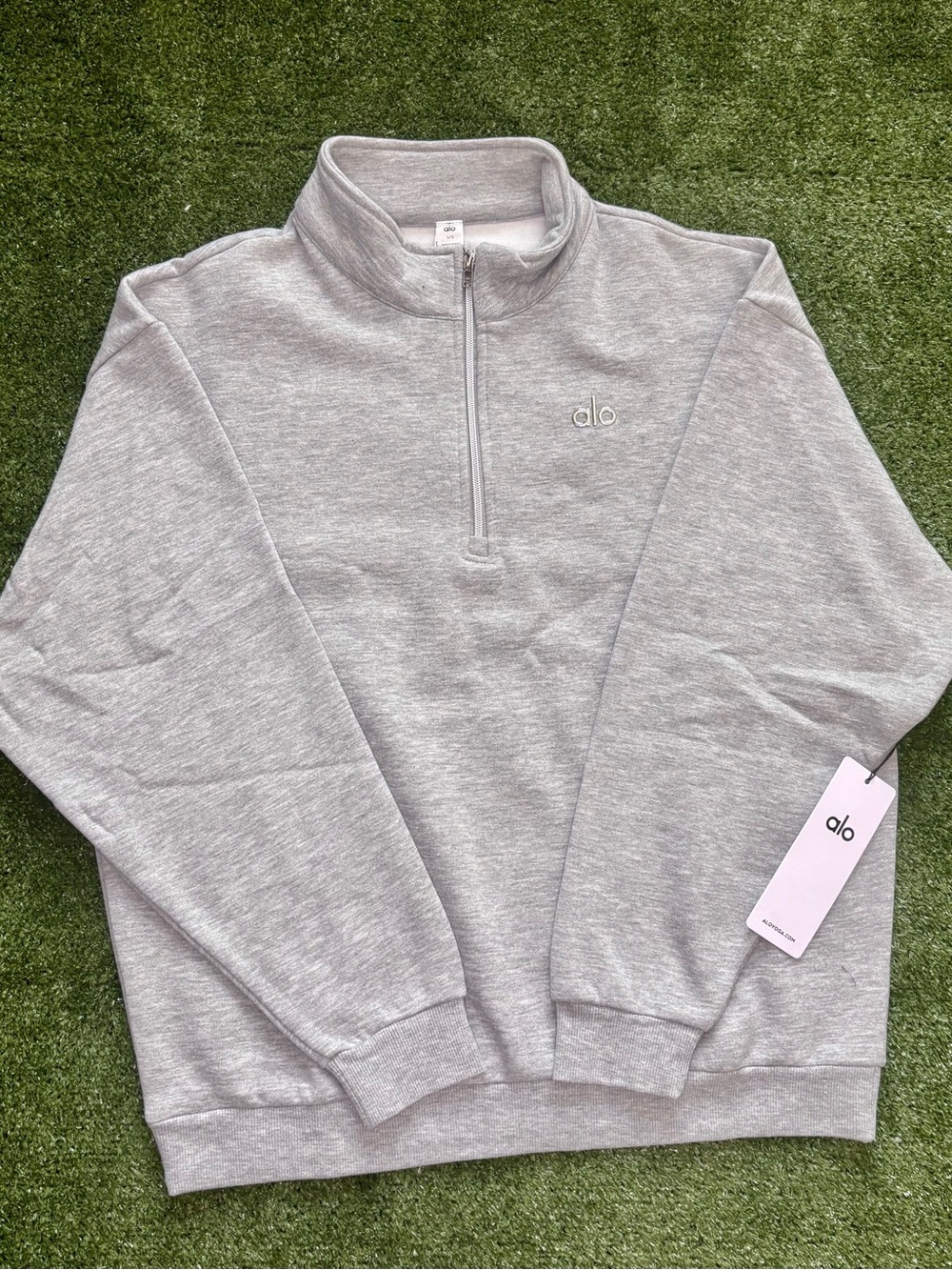 ALO Yoga Men’s Heather Light Gray Half-Zip Pullover